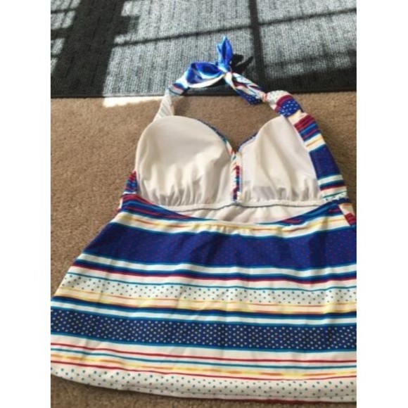 Catalina Women's Plus Tankini Swim Halter Top w/Tie Neck 1 Pc Size 1X (16W) - Picture 5 of 9